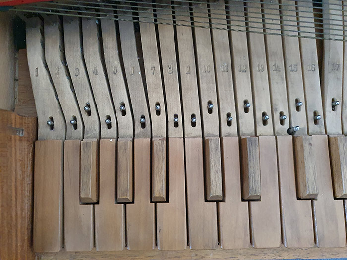Zweifach gebundenes Clavichord Gebr. Ammer o.Nr.