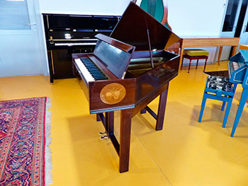 Hammerspinet #70101 Steen Nielsen, 1970