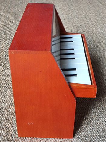 ToyPiano Musikus-Studio 'Gongklang', Pianino-Form, Klangstäbe